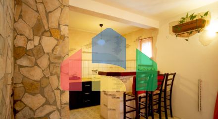 Дом в пригороде Бара, район Полье