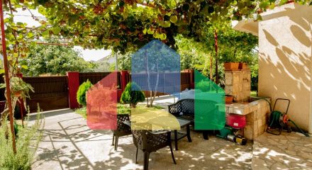 Дом в пригороде Бара, район Полье