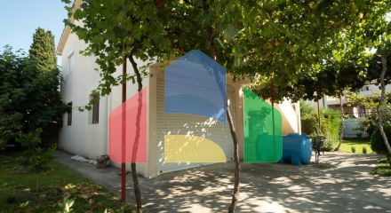 Дом в пригороде Бара, район Полье