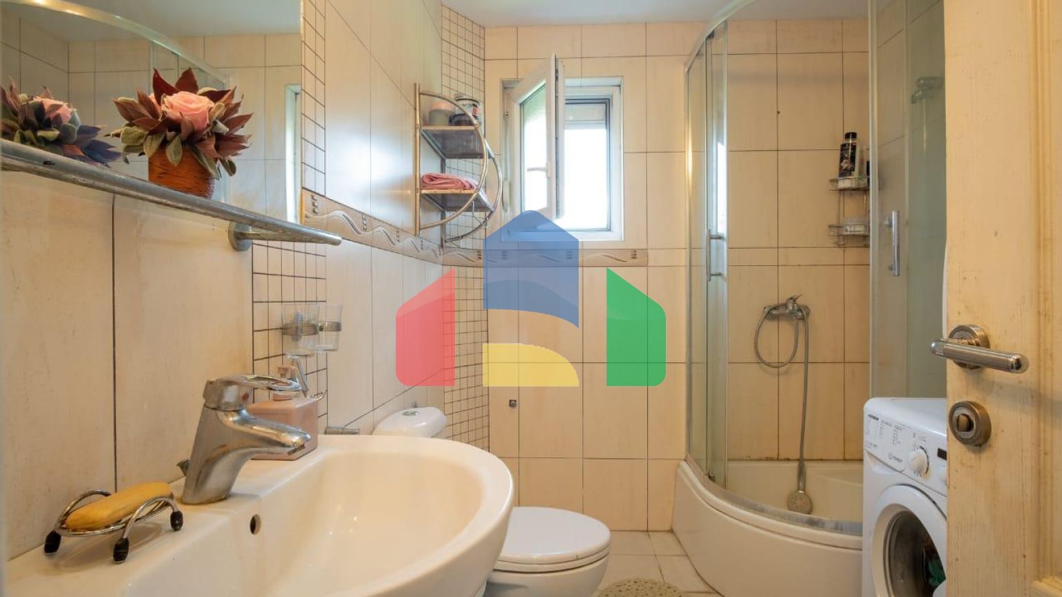 Дом в пригороде Бара, район Полье