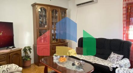 Двухэтажный дом с видом в Старом Баре.