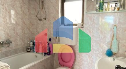 Двухэтажный дом с видом в Старом Баре.