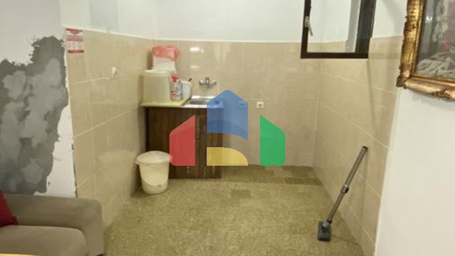 Двухэтажный дом с видом в Старом Баре.