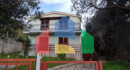 Two-storey house with a large plot in the Shushan area, Bar.