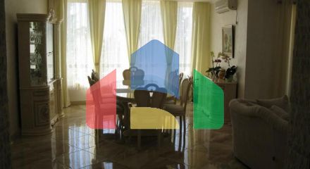 Трехэтажная вилла в самом сердце Барской Ривьеры