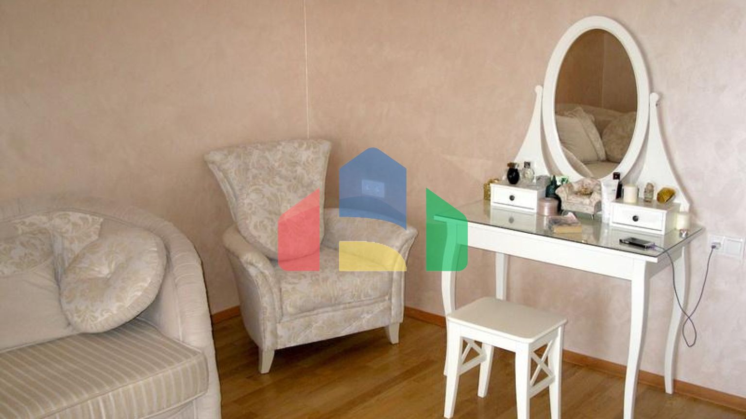 Трехэтажная вилла в самом сердце Барской Ривьеры