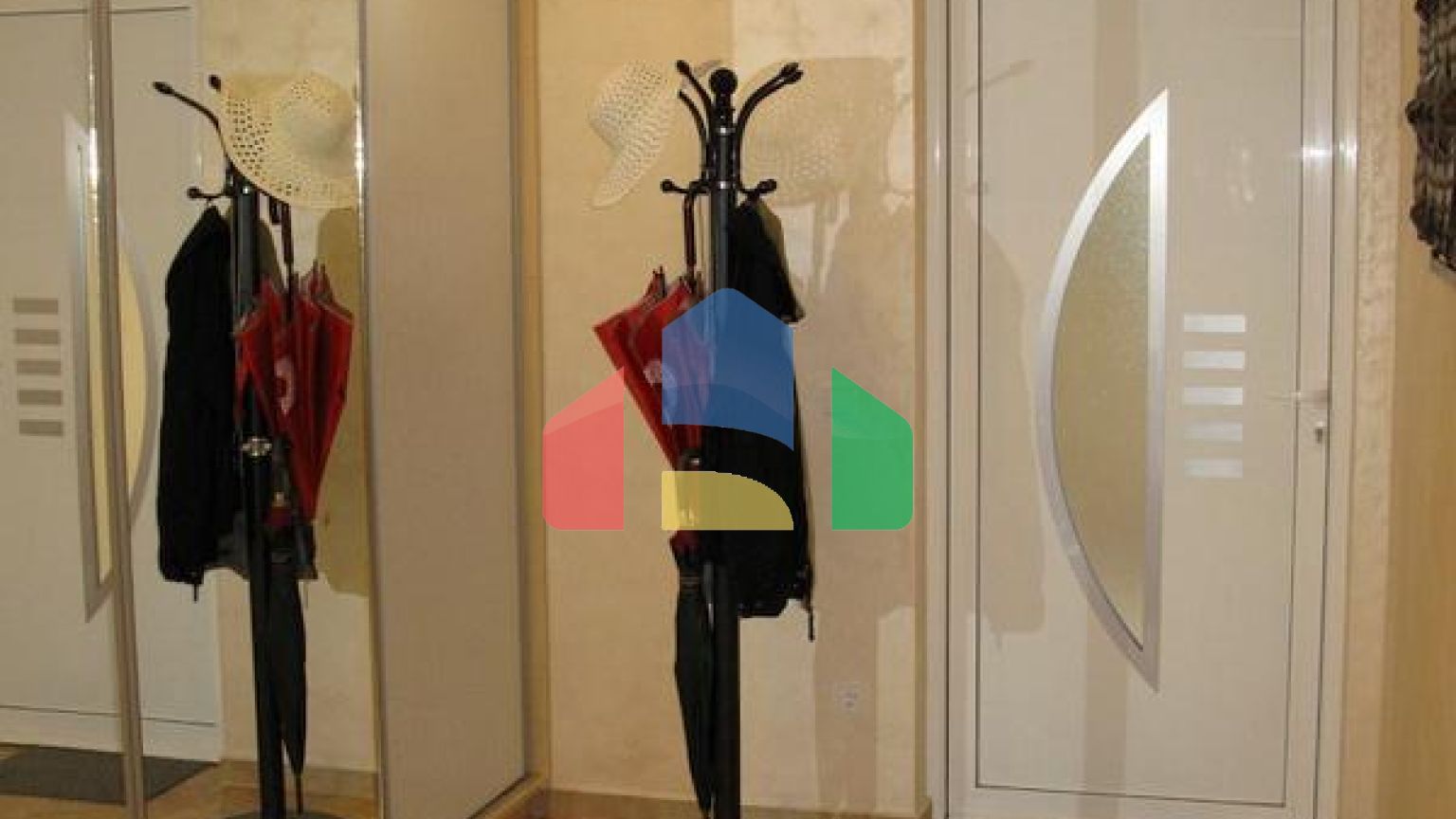 Трехэтажная вилла в самом сердце Барской Ривьеры