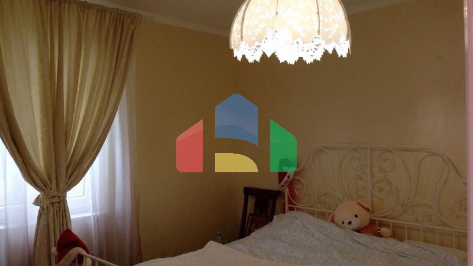 Трехэтажная вилла в самом сердце Барской Ривьеры