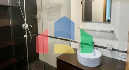 We offer for sale a 2-bedroom apartment in one of the new buildings in the center of Bar.