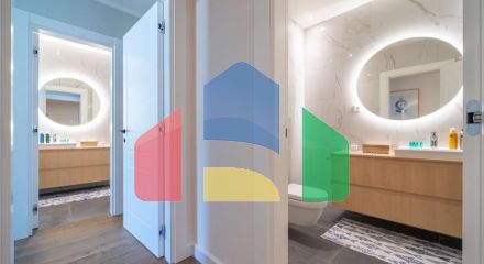 Просторная дизайнерская квартира класса люкс с панорамным видом на море в современном комплексе в Баре.