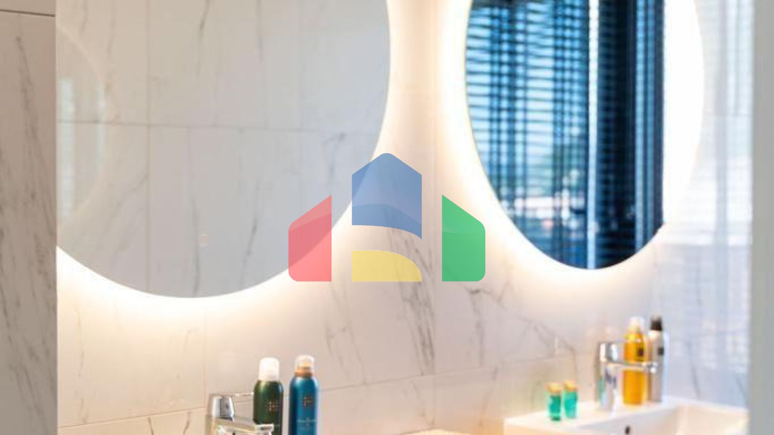 Просторная дизайнерская квартира класса люкс с панорамным видом на море в современном комплексе в Баре.