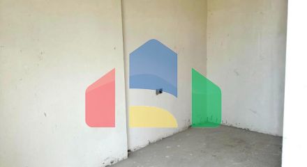 Квартира типа студия, в новом доме премиум класса с бассейном, в центре Бара.