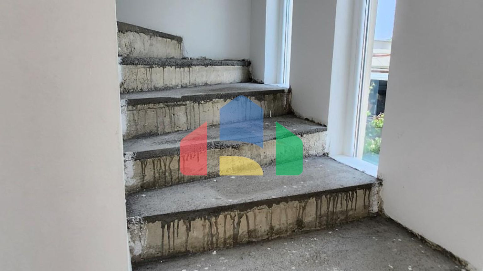 Новый двухэтажный дом в Челуге, город Бар