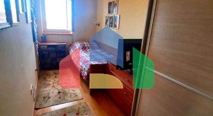 Spacious apartment in the center of Bar with 4 bedrooms, just 200 meters from the sea