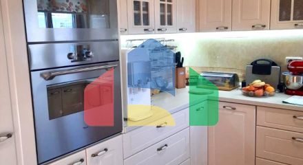 Spacious apartment in the center of Bar with 4 bedrooms, just 200 meters from the sea