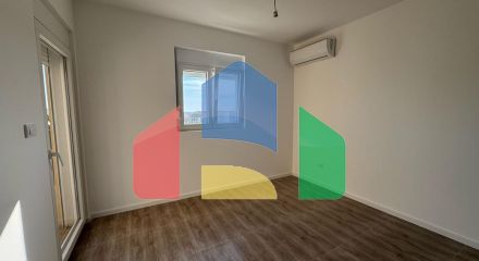 Квартира с 1 спальней в Баре с видом на море