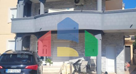 Предлагается к продаже дом в городе Бар, район Полье.