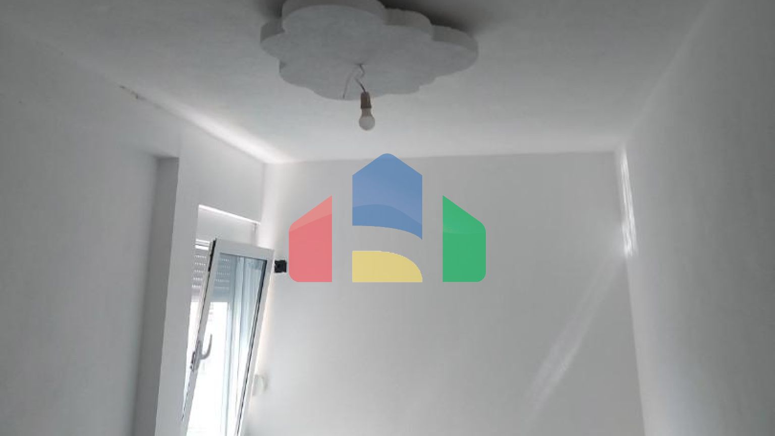 Предлагается к продаже дом в городе Бар, район Полье.