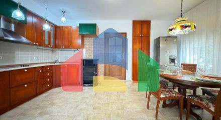 Предлагается к продажае дом в Барской ривьере, местечко Ратац. Предлагается к продажае дом в Барской ривьере, местечко Ратац.