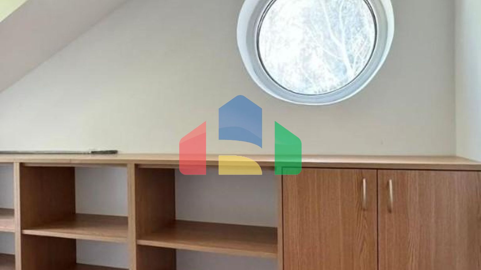 Предлагается к продажае дом в Барской ривьере, местечко Ратац.