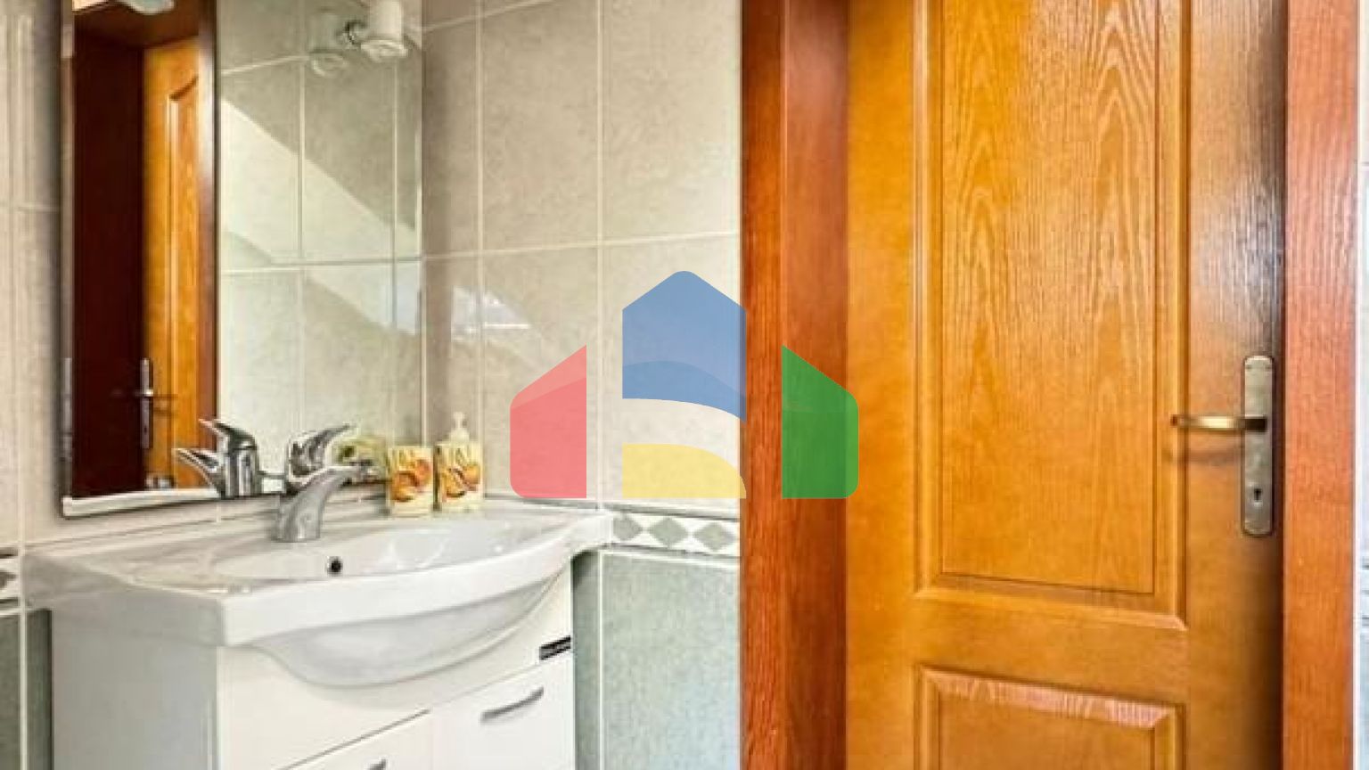 Предлагается к продажае дом в Барской ривьере, местечко Ратац.