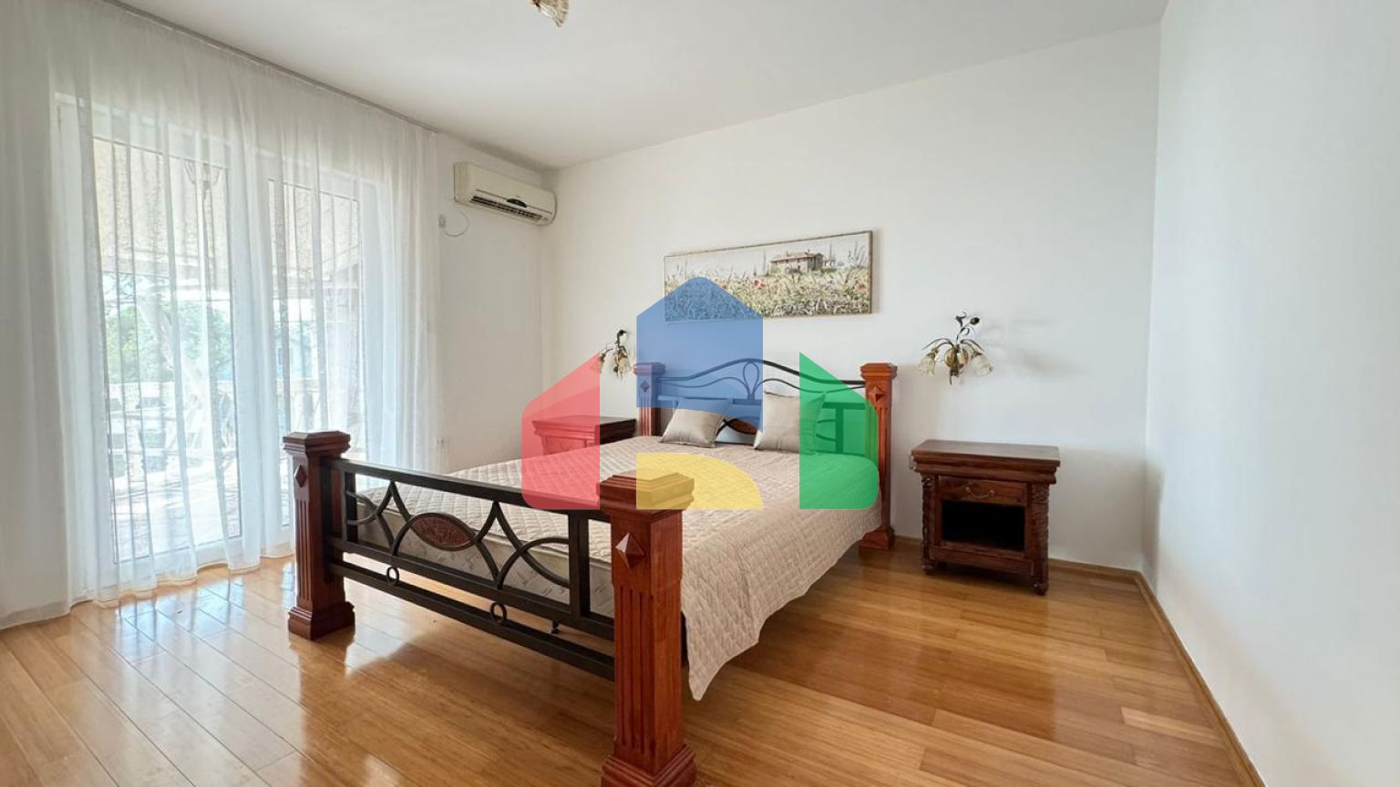 Предлагается к продажае дом в Барской ривьере, местечко Ратац.