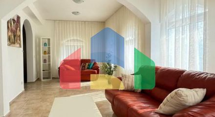 Предлагается к продажае дом в Барской ривьере, местечко Ратац. Предлагается к продажае дом в Барской ривьере, местечко Ратац.