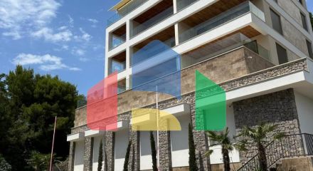 Квартира студия 36м2 с терассой 28м2 в городе Бар, на 1 линии от моря в новом современном доме