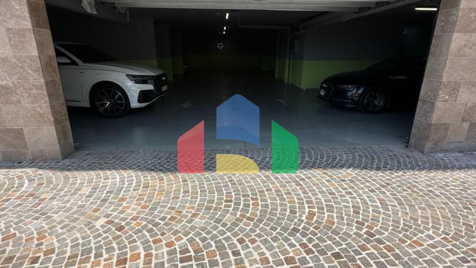 Квартира студия 36м2 с терассой 28м2 в городе Бар, на 1 линии от моря в новом современном доме