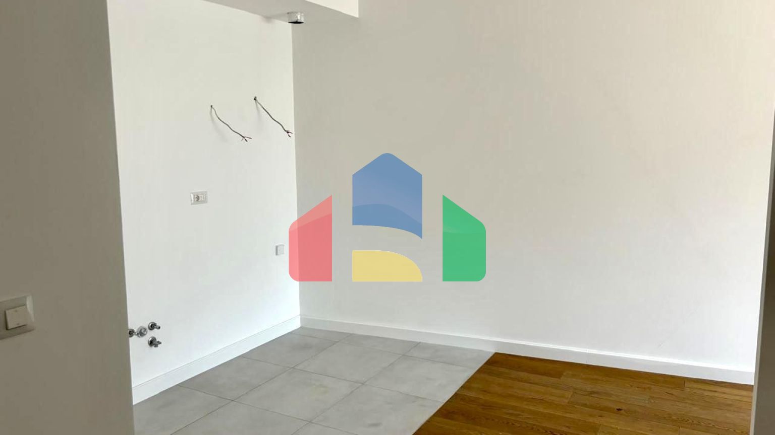 Квартира с 2 спальнями в комплексе Сохо Сити в Баре