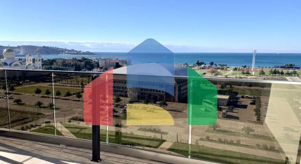 Spacious luxury penthouse with panoramic sea views in a modern complex in Bar.