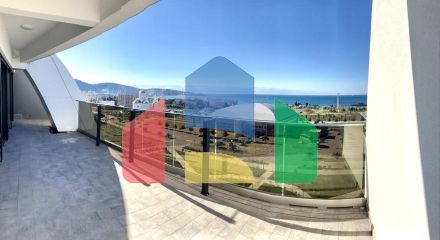 Просторный пентхаус класса люкс, с панорамным видом на море в современном комплексе в Баре. Просторный пентхаус класса люкс, с панорамным видом на море в современном комплексе в Баре.