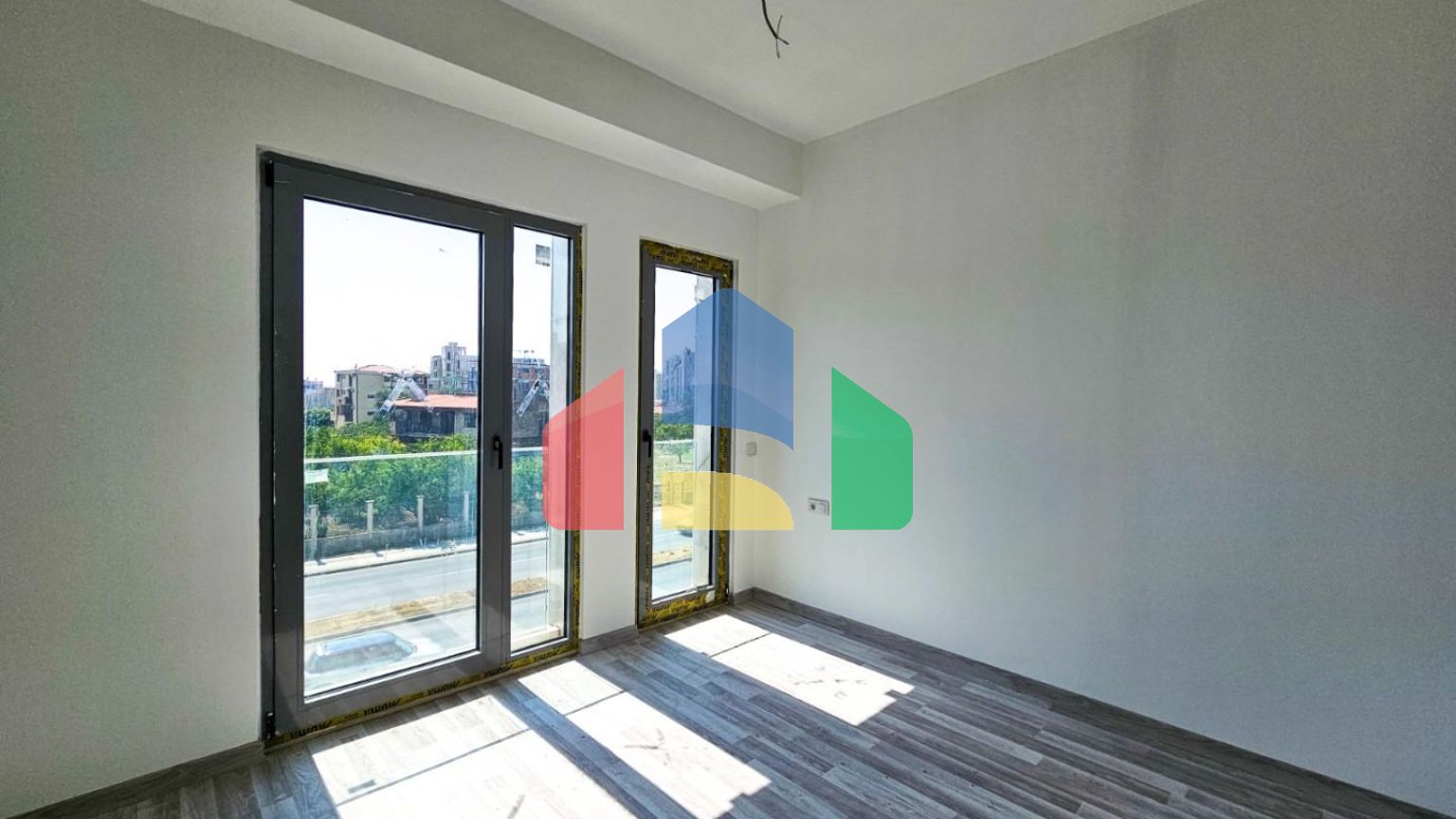 Квартира в новом доме в центре города Бар 185.000 евро