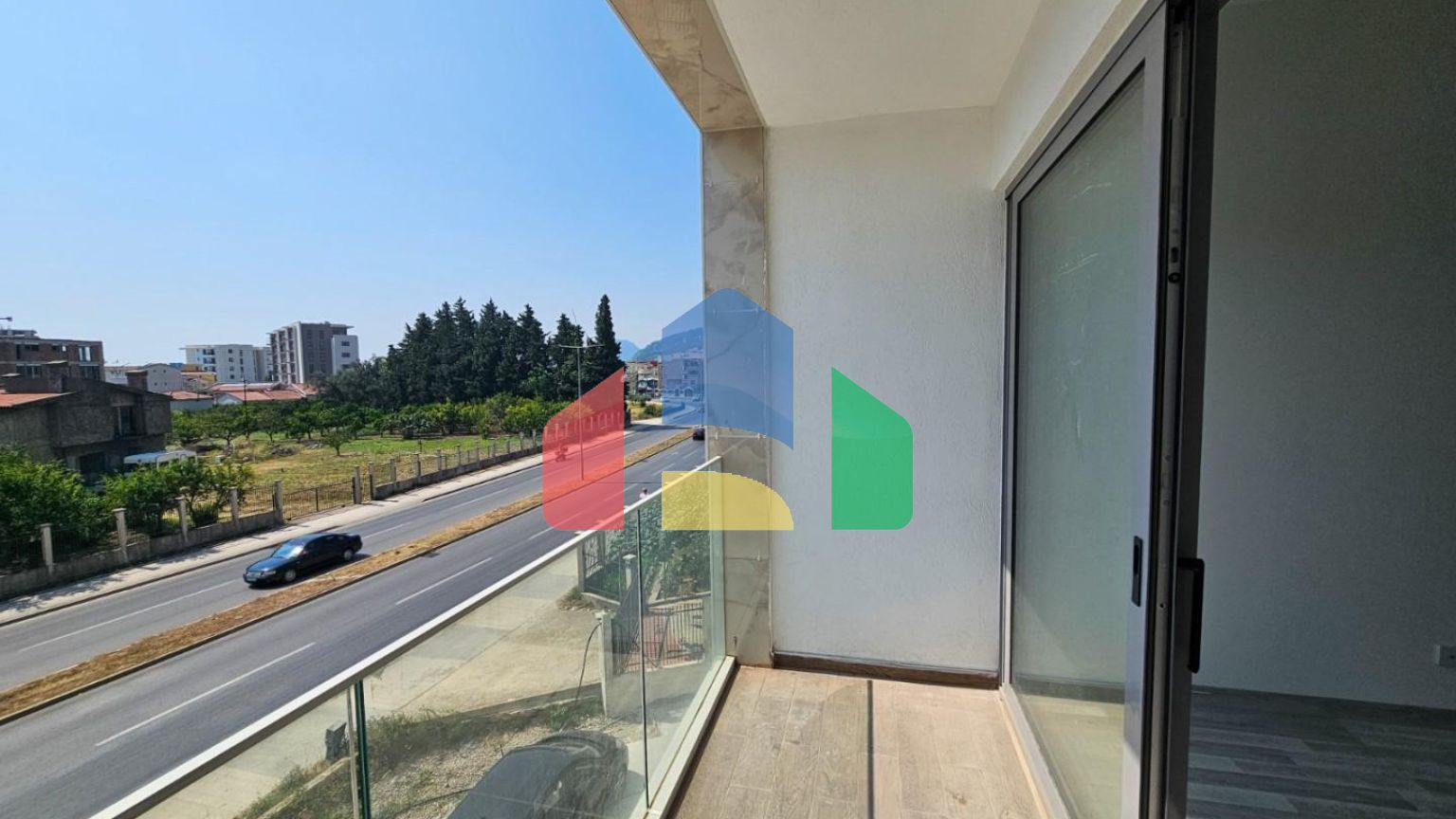 Квартира в новом доме в центре города Бар 185.000 евро