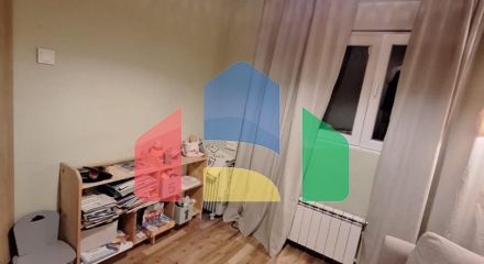 Каменный дом с центральным отоплением в Старом Баре