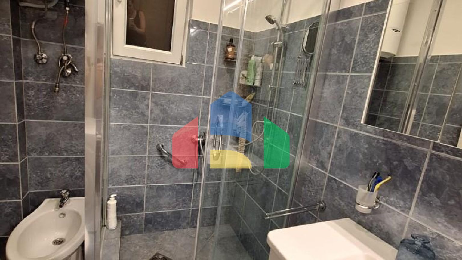 Каменный дом с центральным отоплением в Старом Баре