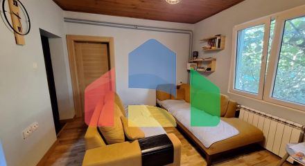 Каменный дом с центральным отоплением в Старом Баре