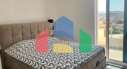 Просторная квартира с 2 спальнями и панорамным видом на море в Добры воды.