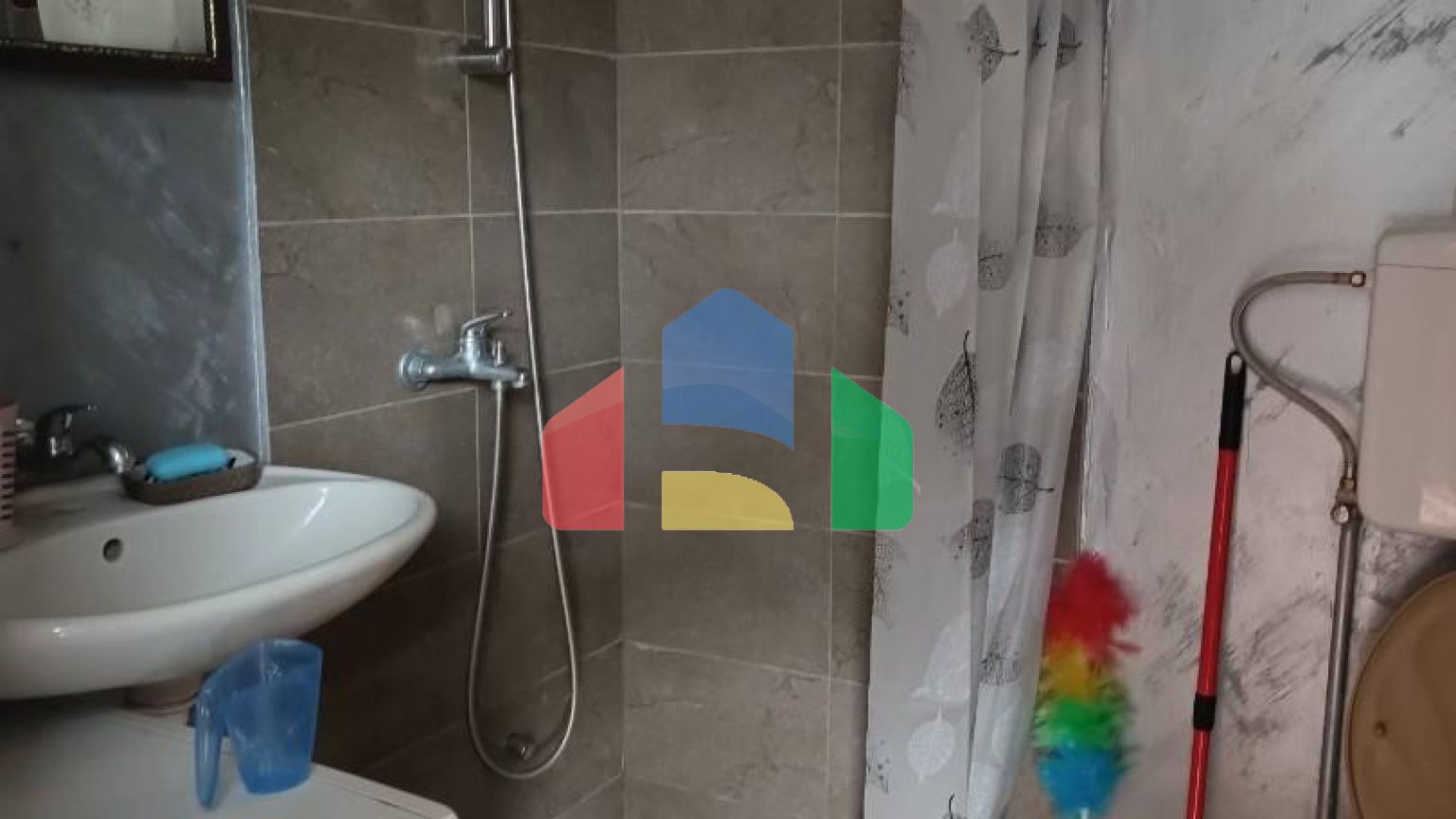 Недорогой дом с большим участком в Шушани.