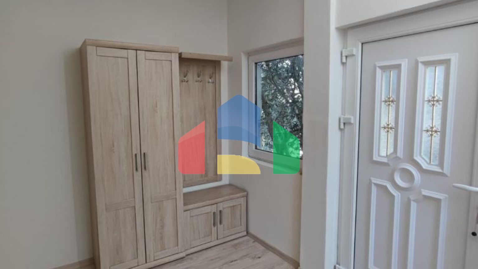 Просторный трёхэтажный особняк с садом и террасами в оливковой роще, Бар