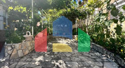 House with three apartments and a garden not far from the sea in Bar.