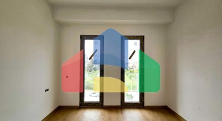 Квартира с 2 спальнями в комплексе с бассейном в Баре