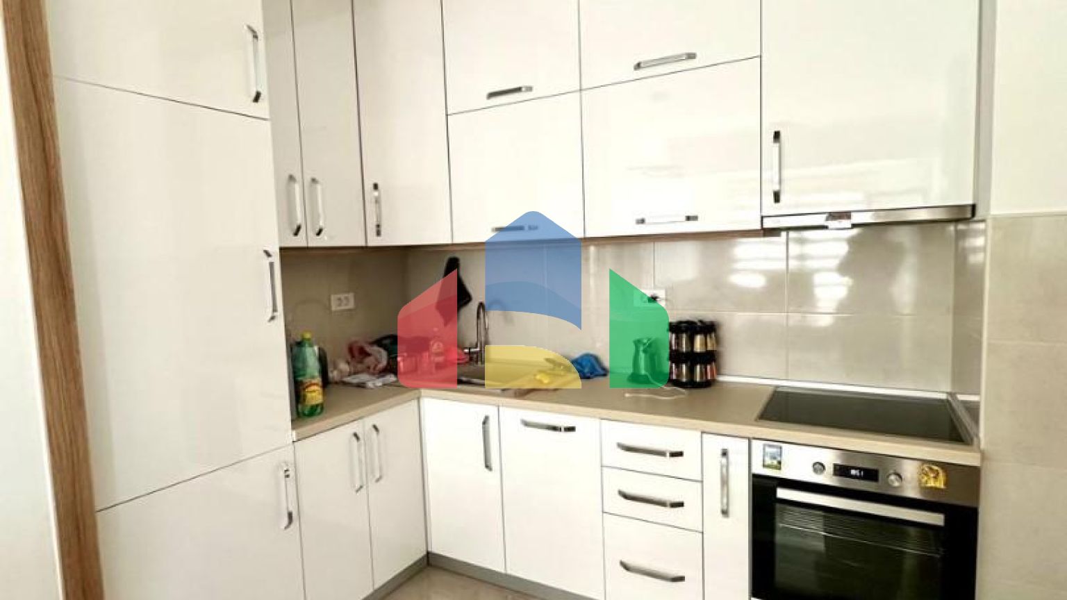 Квартира с 1 спальней и видом на море с гаражом и кладовыми