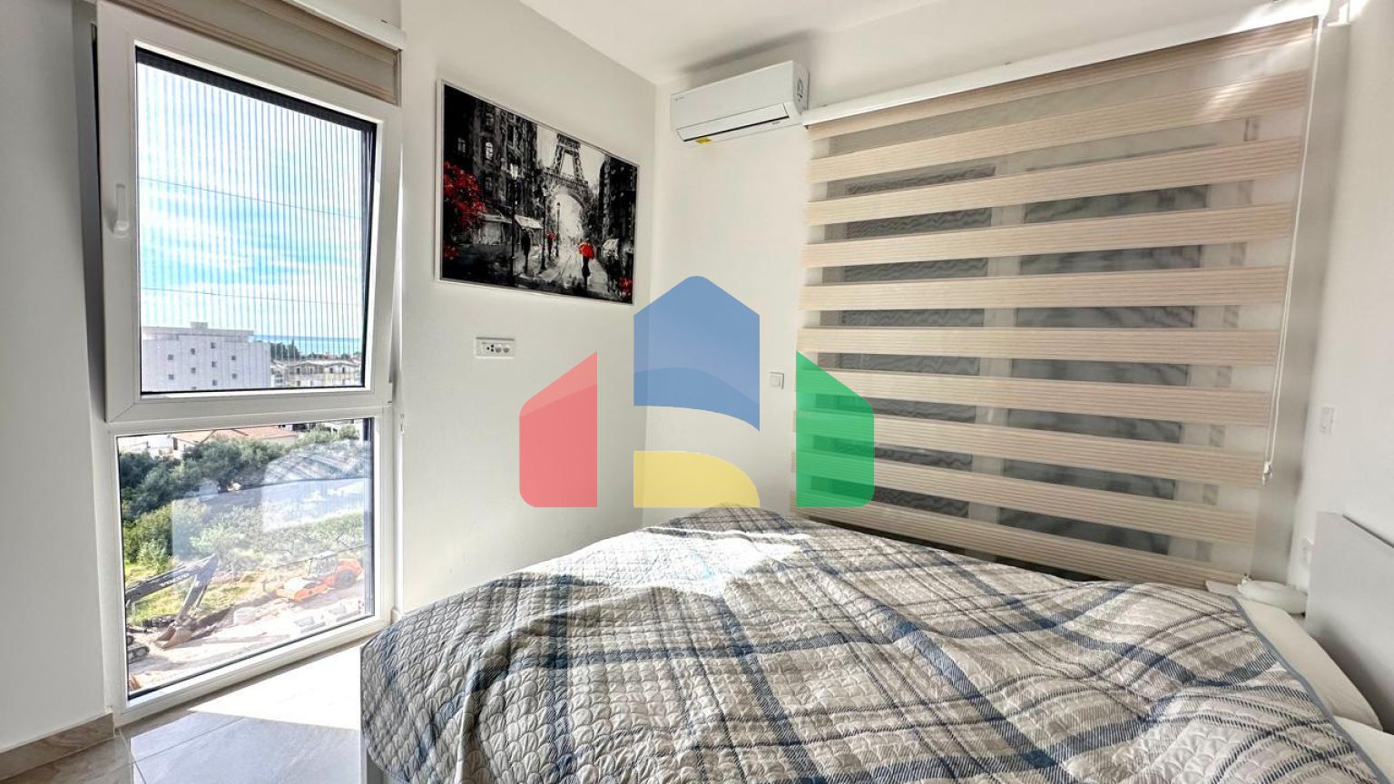 Квартира с 1 спальней и видом на море с гаражом и кладовыми