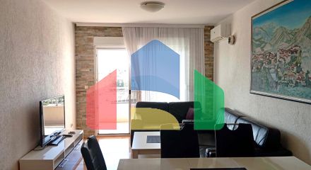 Квартира с 2 спальнями, в доме с центральным горячем водоснабжением в Баре.