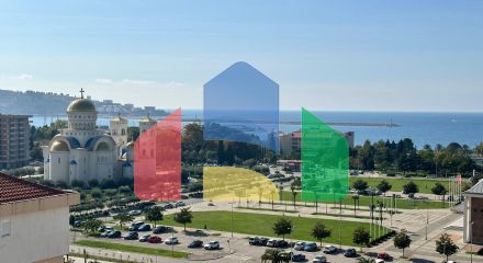 Просторная и солнечная квартира с 1 спальней с видом на море, в современном комплексе премиум класса в Баре.