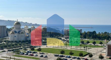 Просторная и солнечная квартира с 1 спальней с видом на море, в современном комплексе премиум класса в Баре.