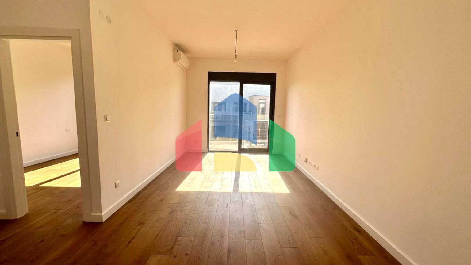 Новая квартира с 2 спальнями с видом на море в комплексе 