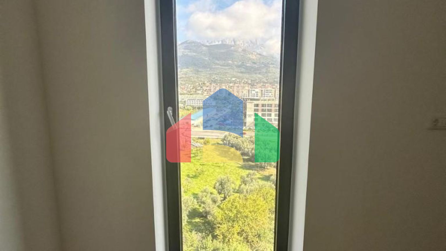 Новая квартира с 2 спальнями с видом на море в комплексе 