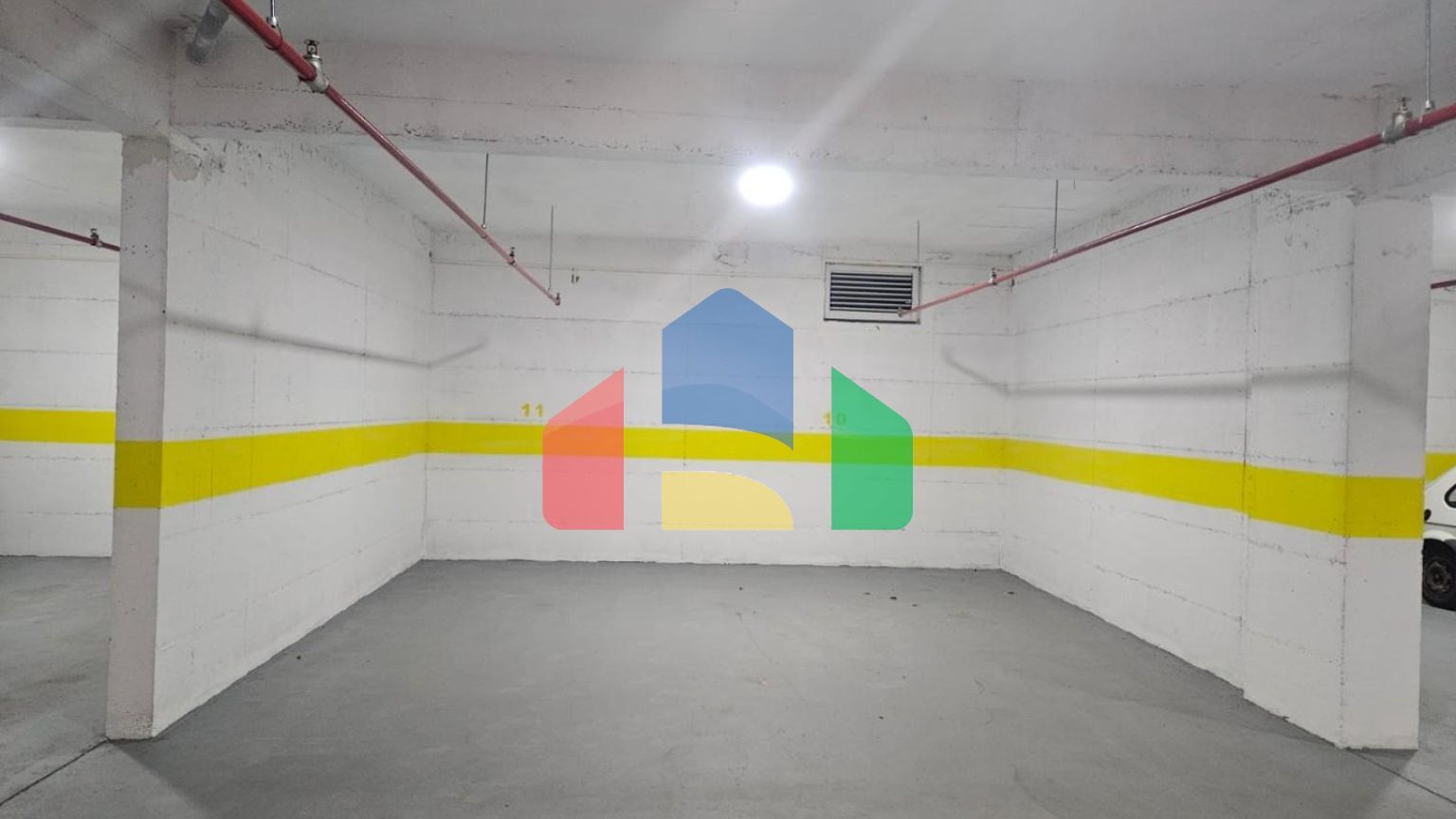 Однокомнатная квартира в Шушани с гаражным местом